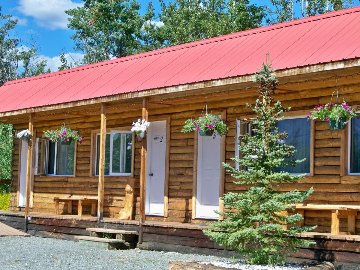 Stardust Motel Haines Junction Exterior photo